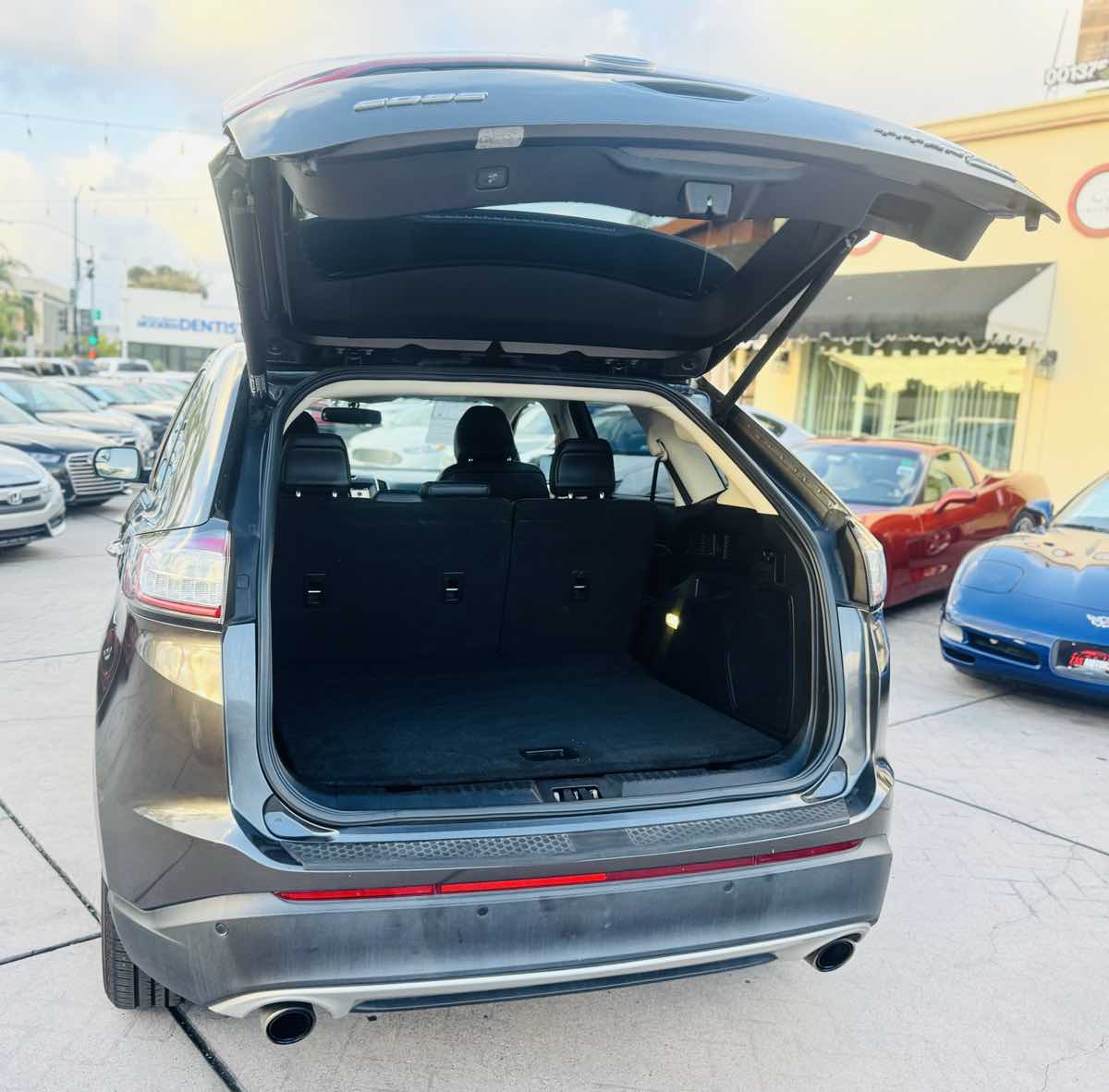 2017 Ford Edge Titanium photo 10