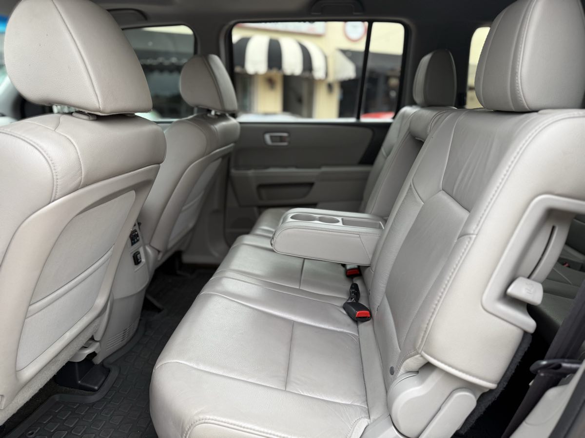2015 Honda Pilot EX-L photo 12