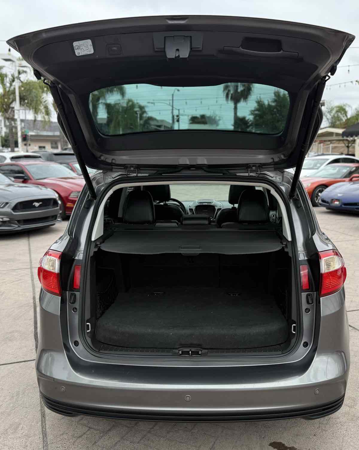 2013 Ford C-Max SEL photo 8