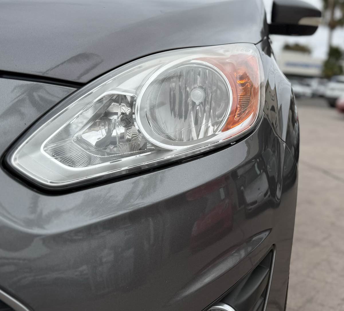 2013 Ford C-Max SEL photo 12