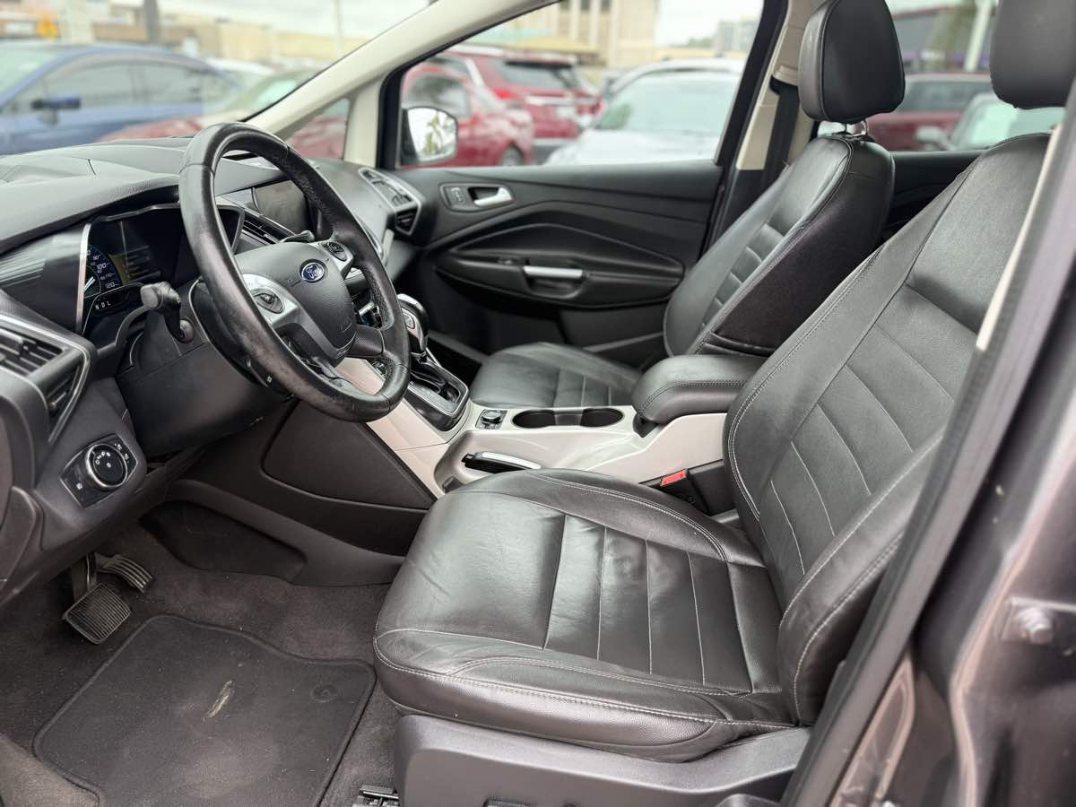 2013 Ford C-Max SEL photo 14