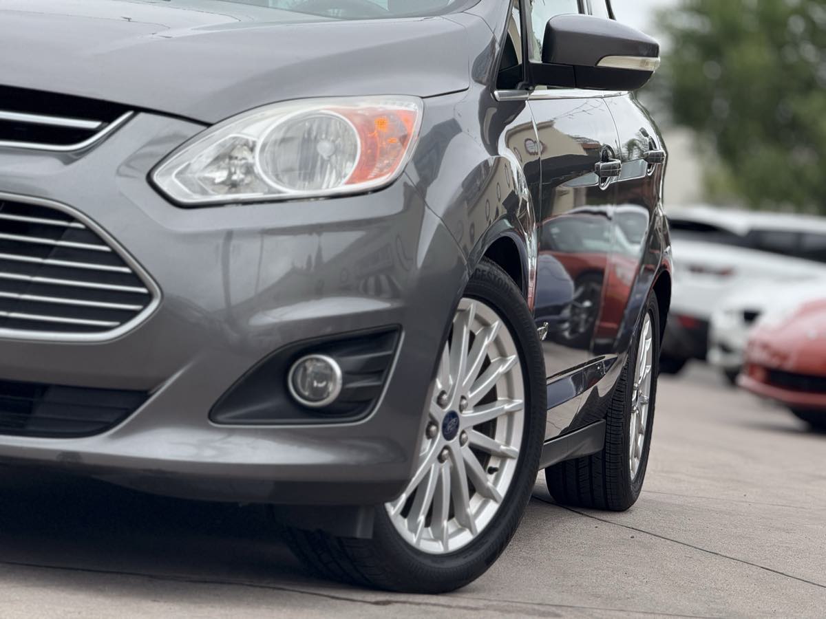 2013 Ford C-Max SEL photo 23