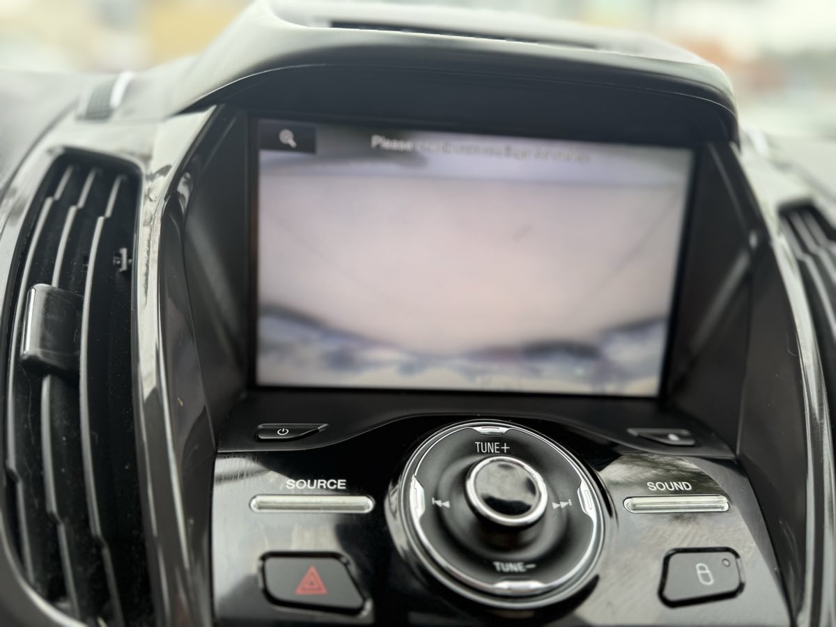 2013 Ford C-Max SEL photo 27