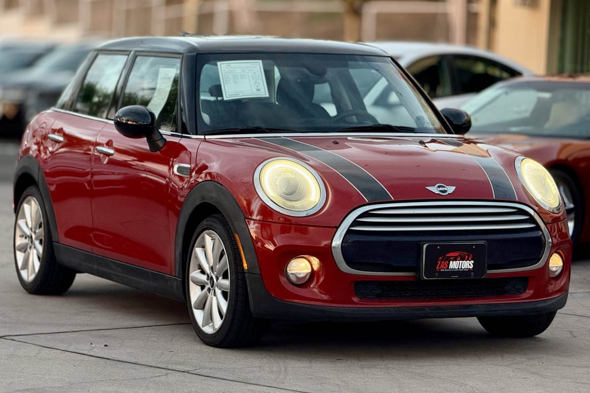 2015 Mini Cooper Hardtop photo 4