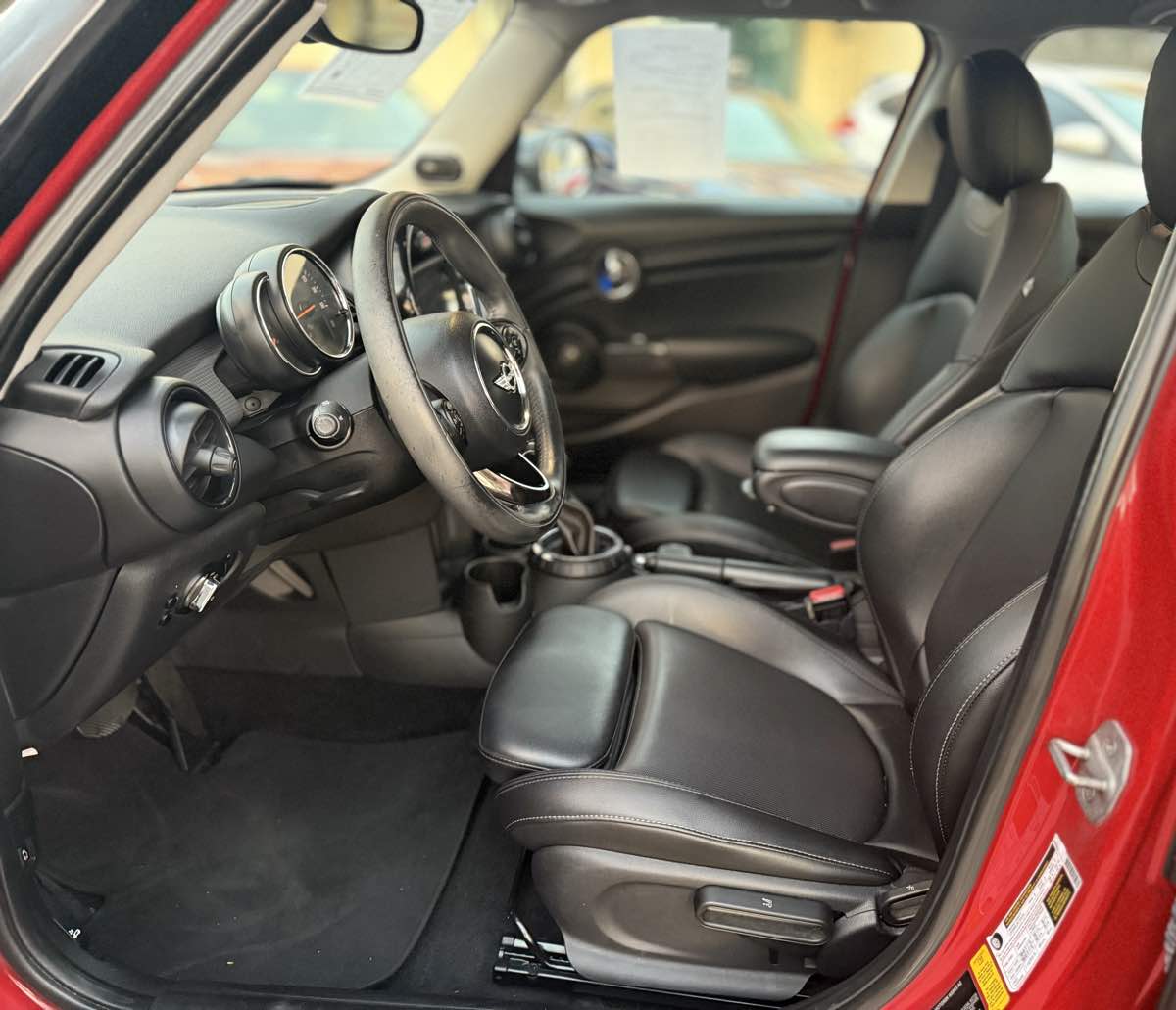 2015 Mini Cooper Hardtop photo 12