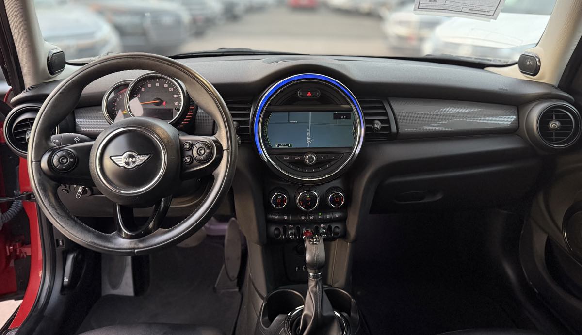 2015 Mini Cooper Hardtop photo 16