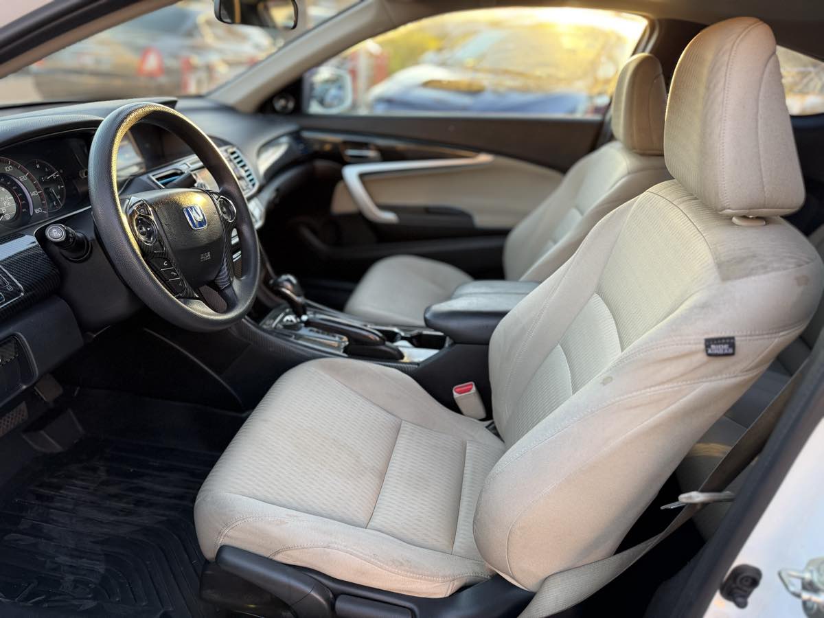 2015 Honda Accord EX photo 12