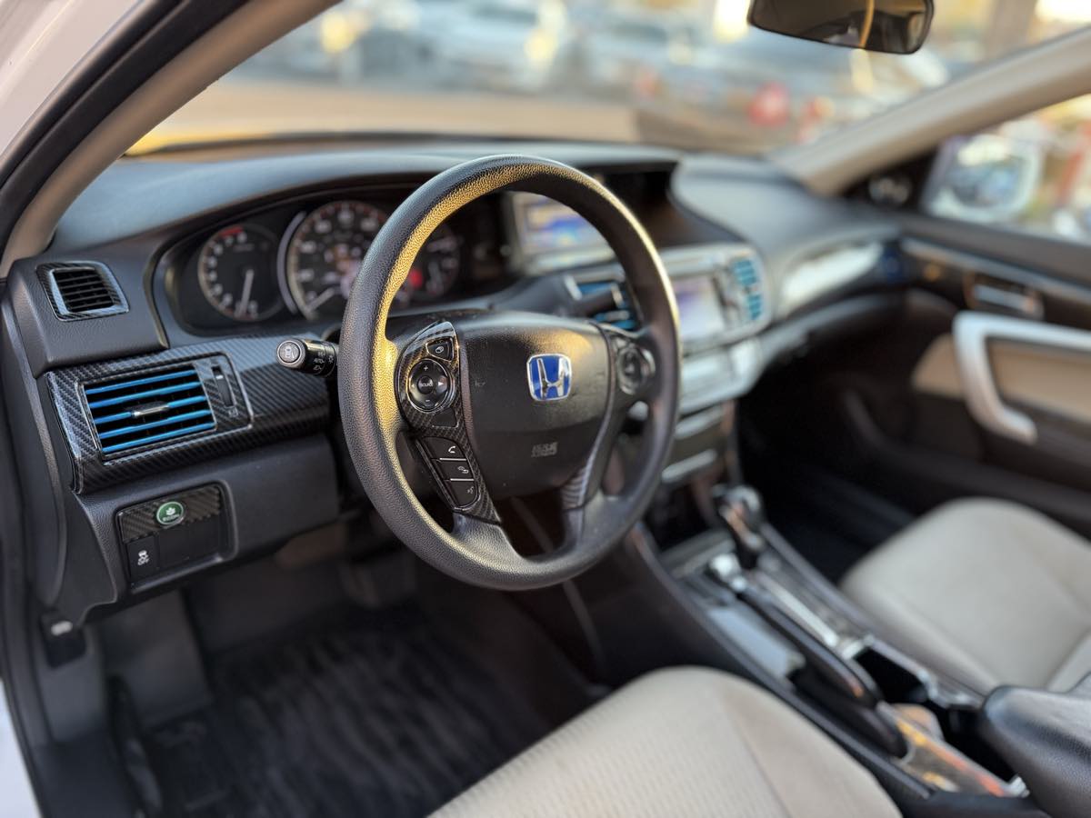 2015 Honda Accord EX photo 15