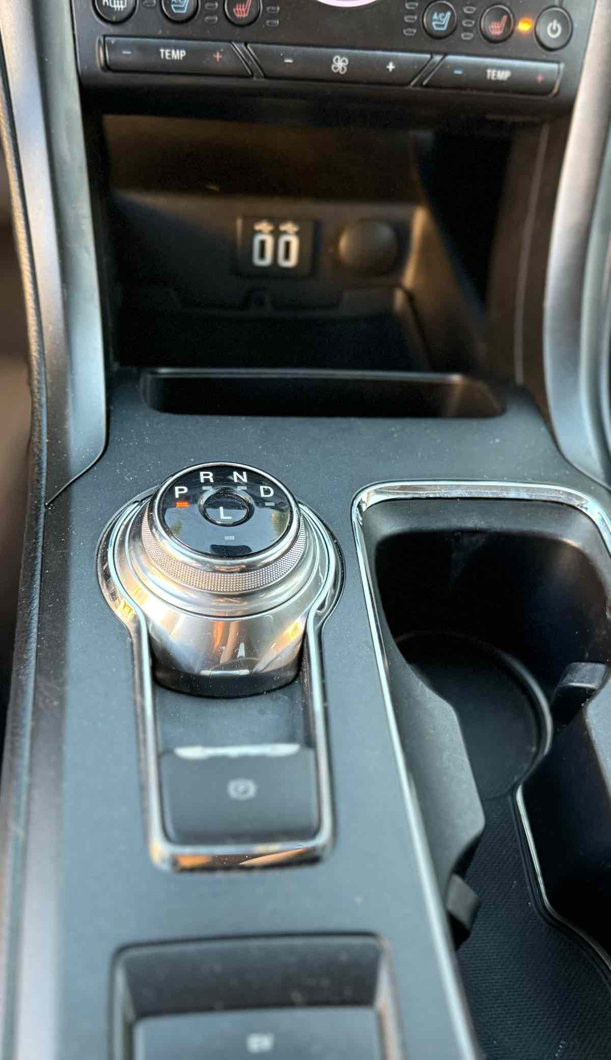 2019 Ford Fusion Titanium Plug-In Hybrid photo 13