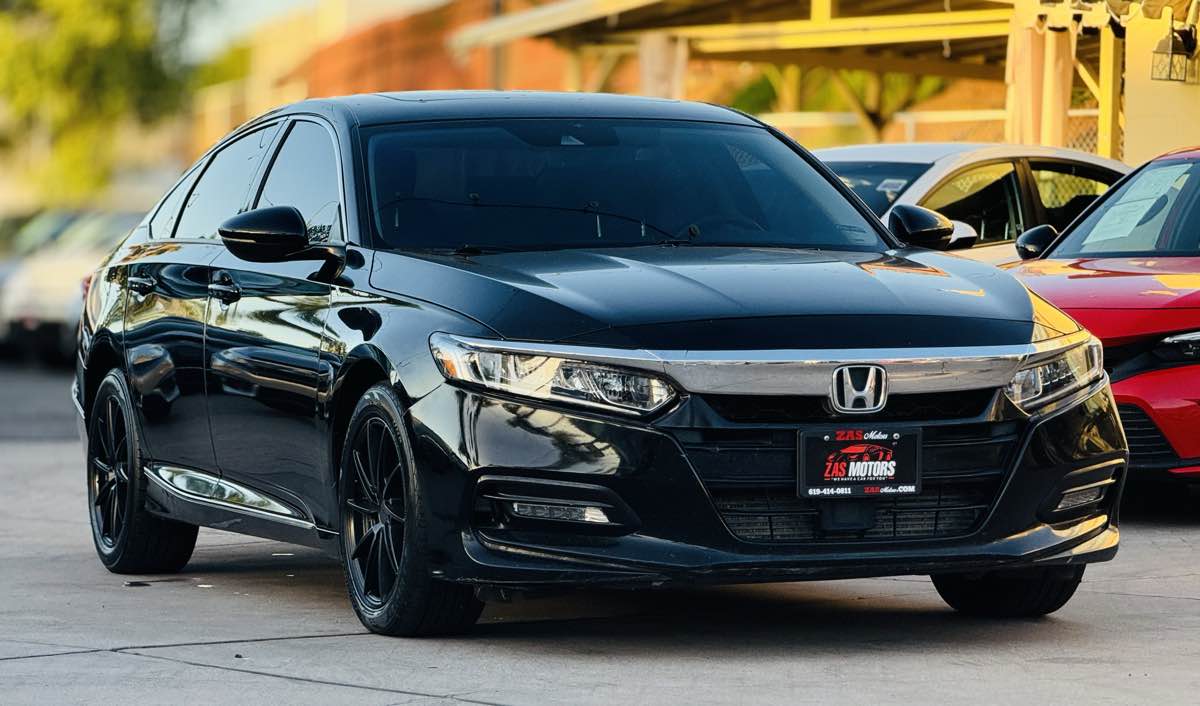 2018 Honda Accord EX-L 2.0T photo 4