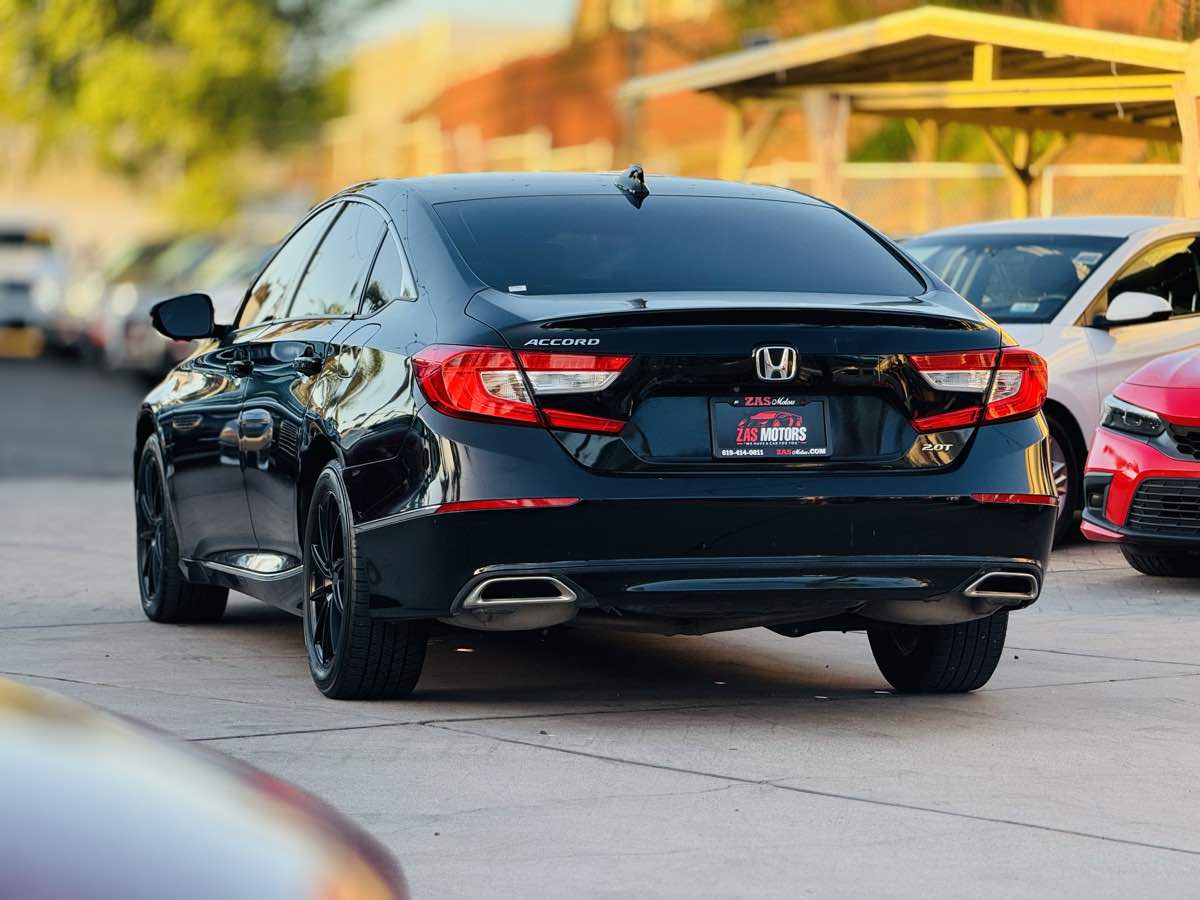 2018 Honda Accord EX-L 2.0T photo 7