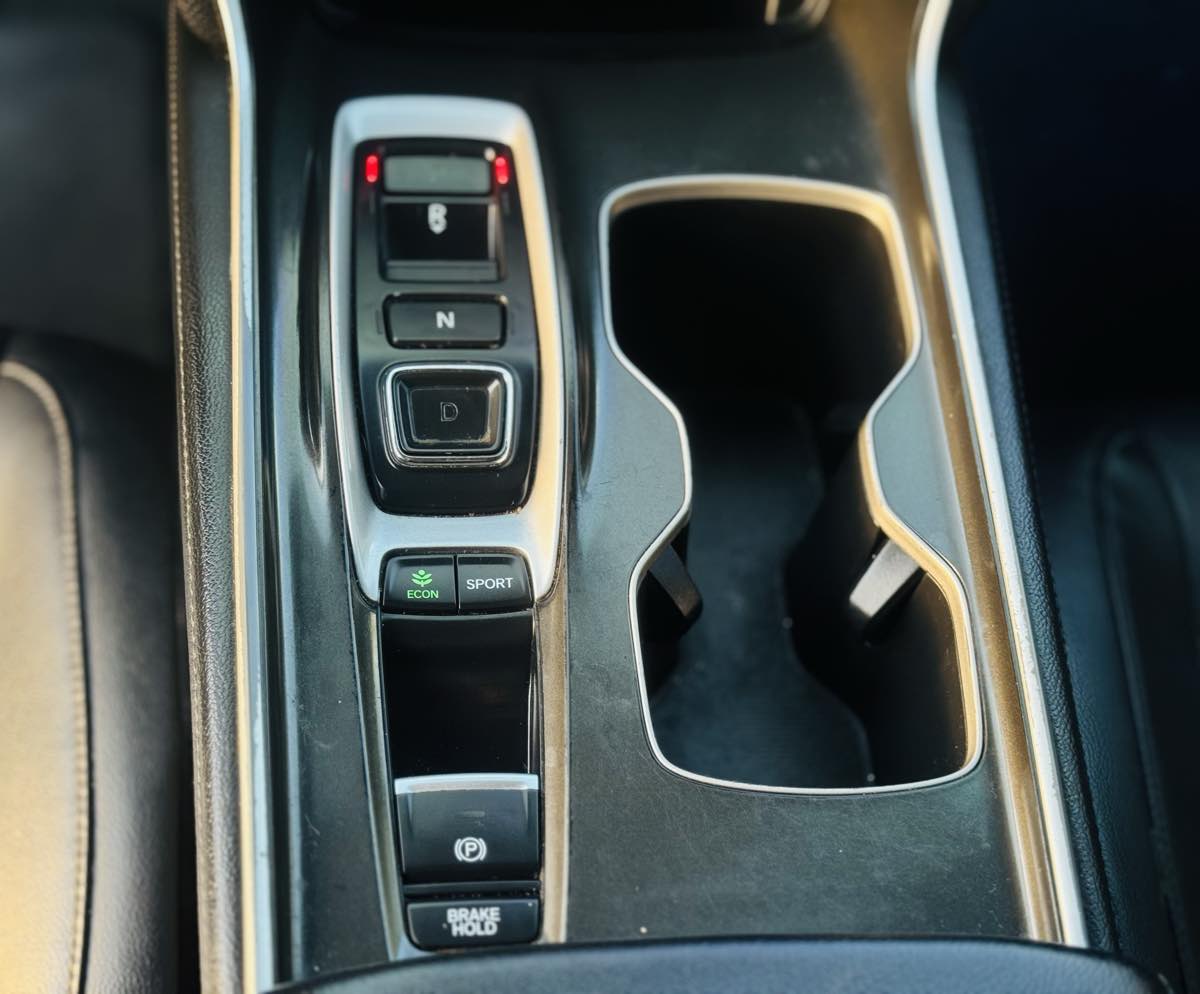 2018 Honda Accord EX-L 2.0T photo 22