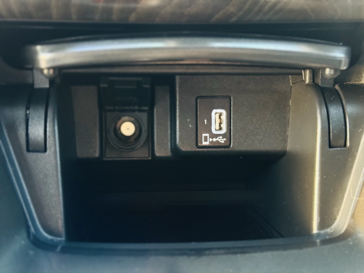 2018 Honda Accord EX-L 2.0T photo 28