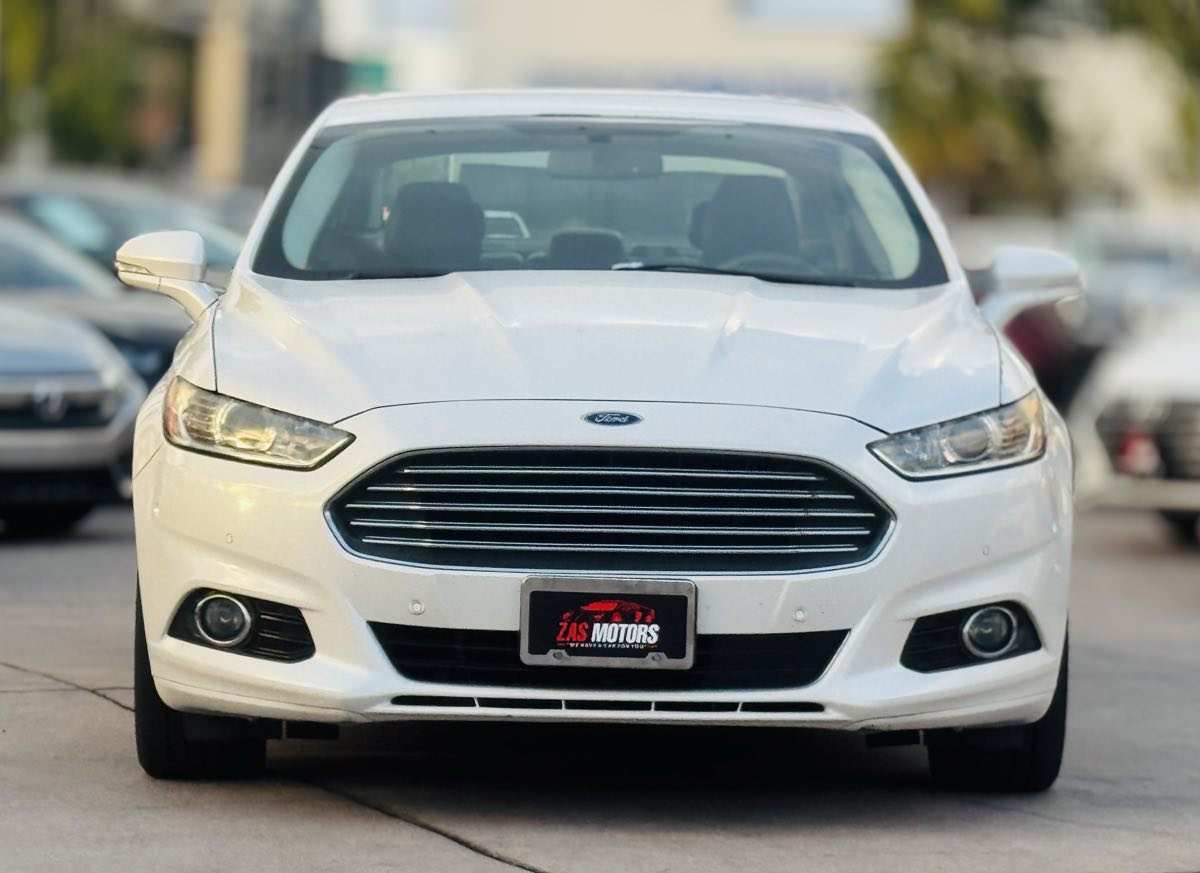 2014 Ford Fusion Titanium Hybrid photo 2