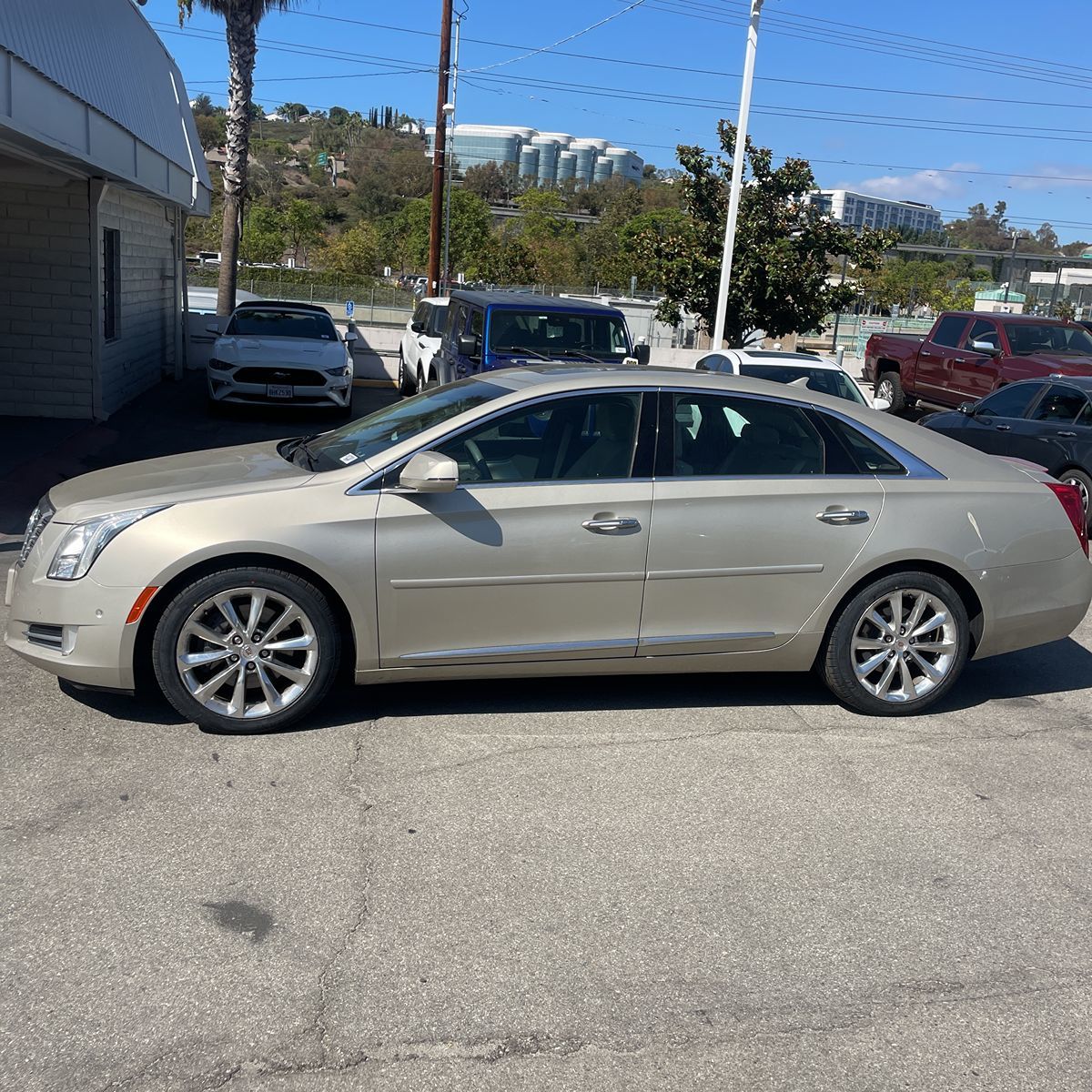 2014 Cadillac XTS Luxury photo 9