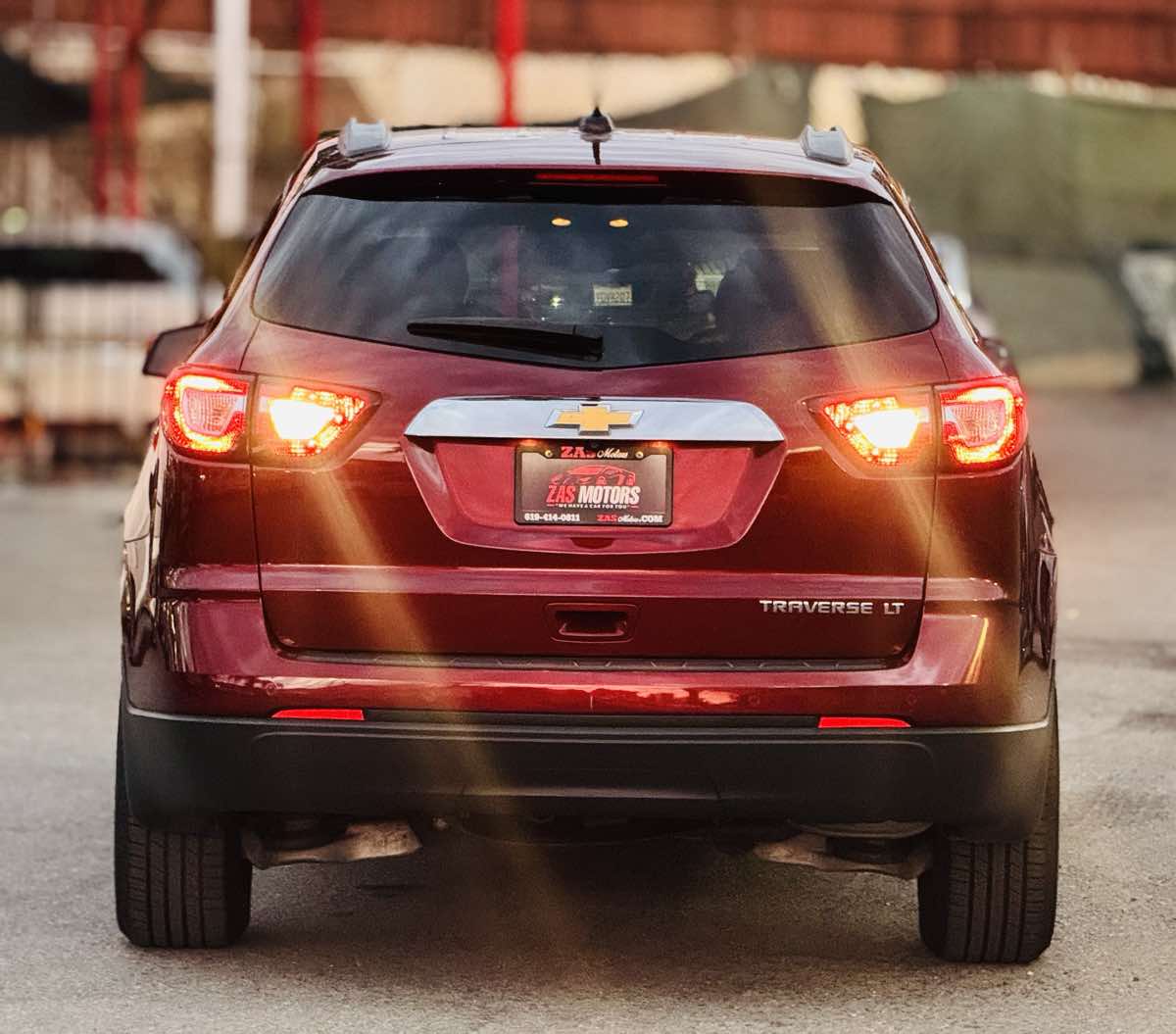 2016 Chevrolet Traverse 2LT photo 4