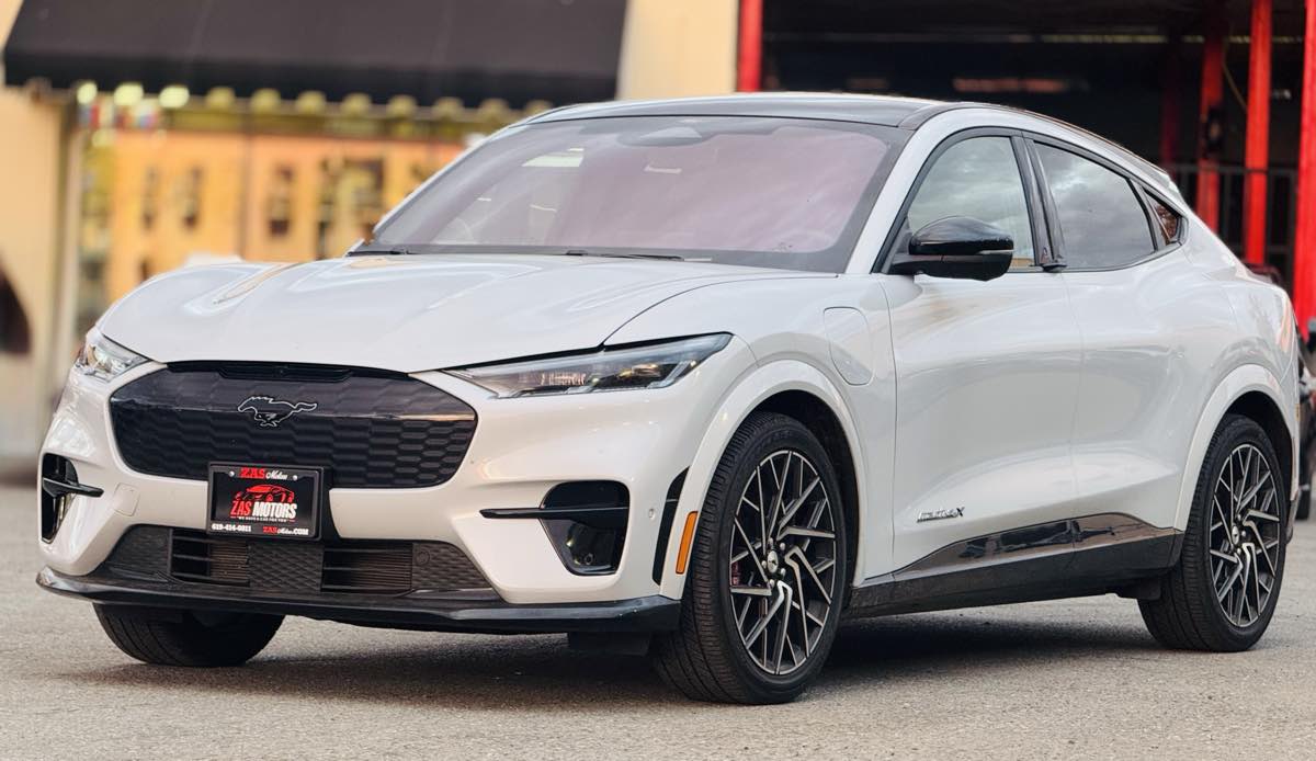 2021 Ford Mustang Mach-E GT Performance Edition photo 3