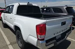 2017 Toyota Tacoma SR5 Double Cab V6 photo 2