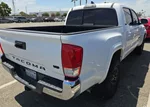 2017 Toyota Tacoma SR5 Double Cab V6 photo 4