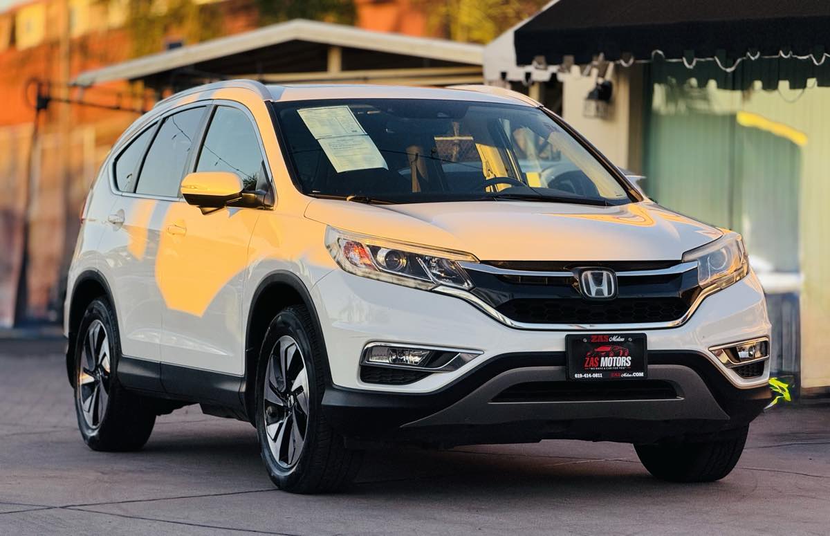 2016 Honda CR-V Touring photo 3
