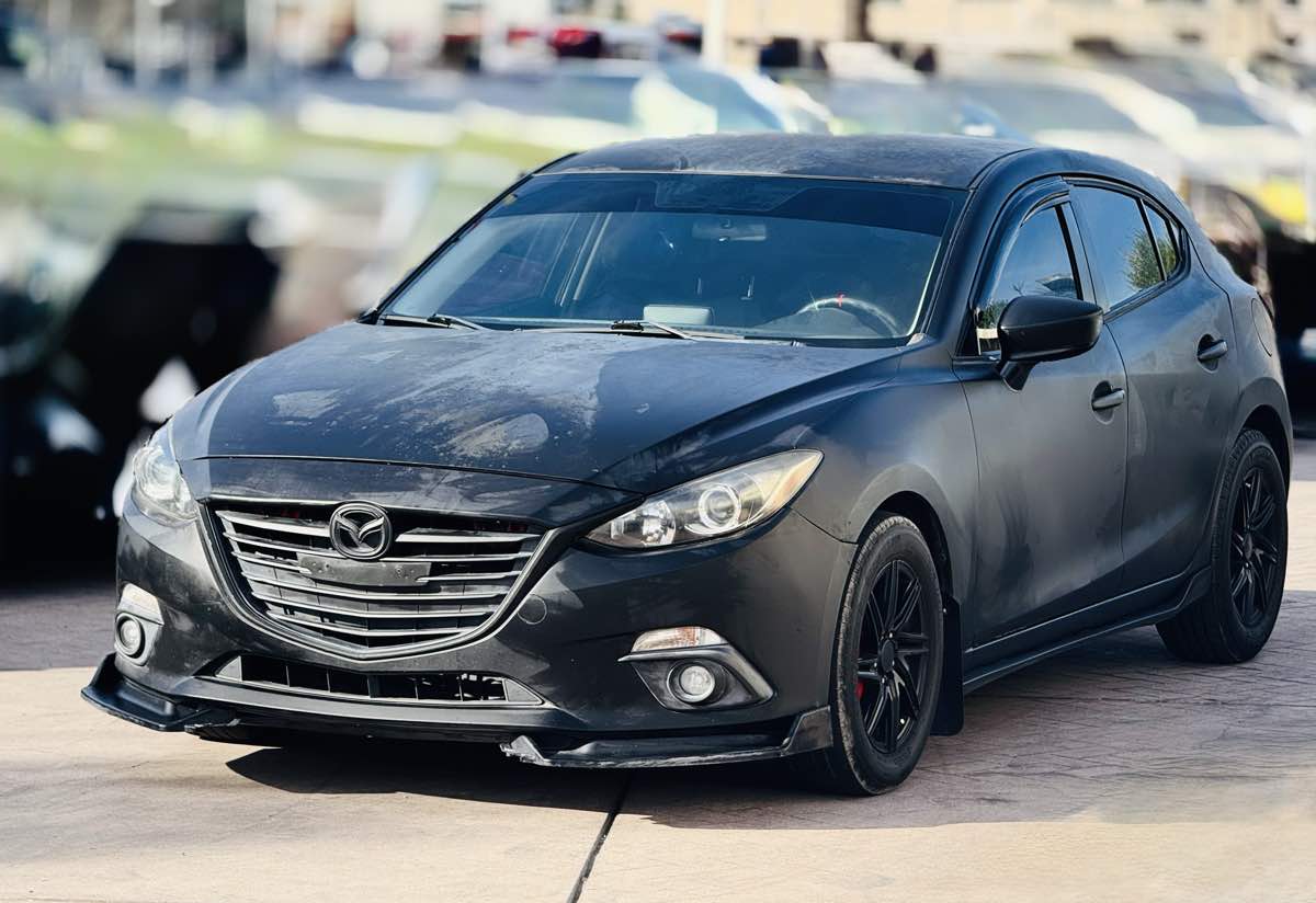 2015 Mazda Mazda3 Touring photo 2