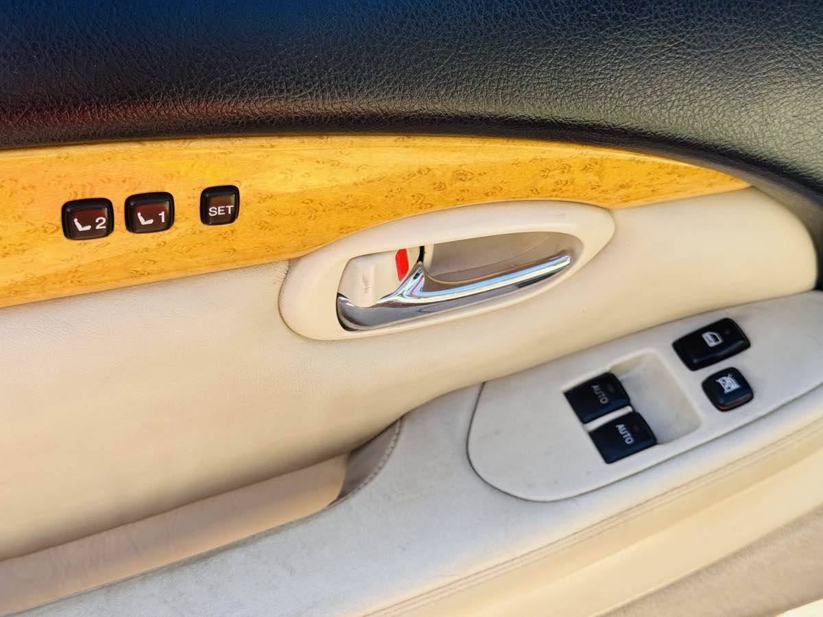 2004 Lexus SC 430 - Photo 19