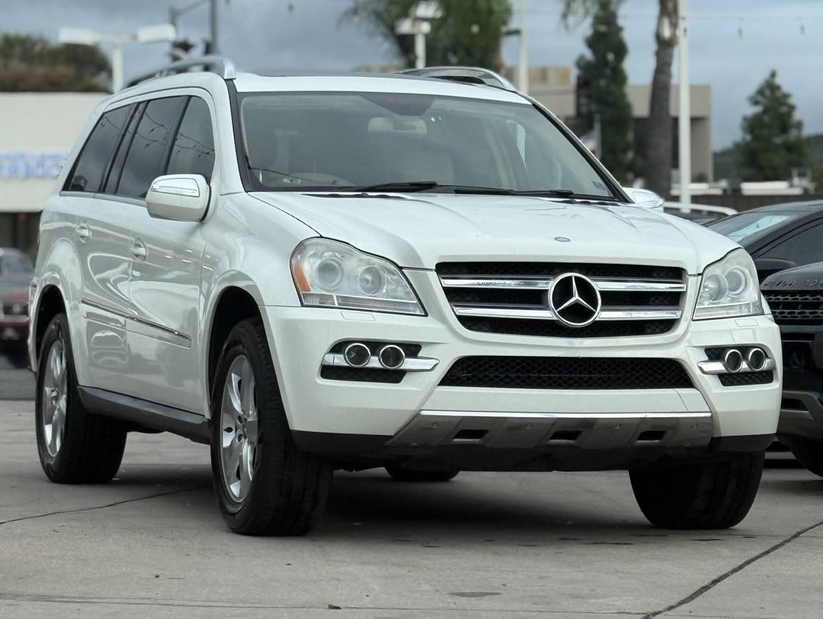 2010 Mercedes-Benz GL-Class GL450 - Photo 3