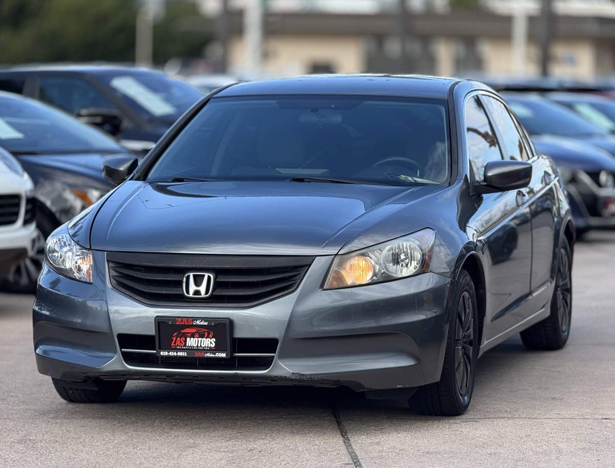 2012 Honda Accord LX - Photo 4