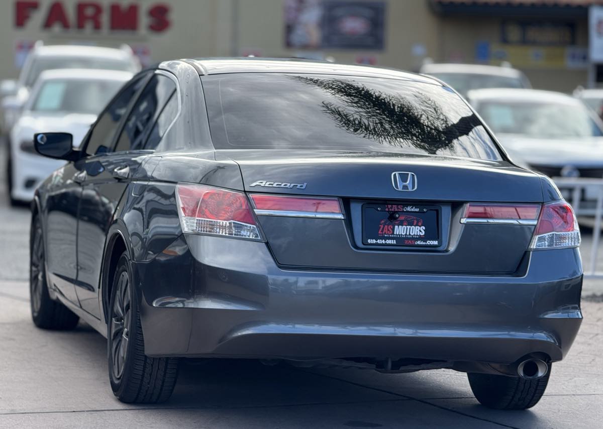 2012 Honda Accord LX - Photo 5