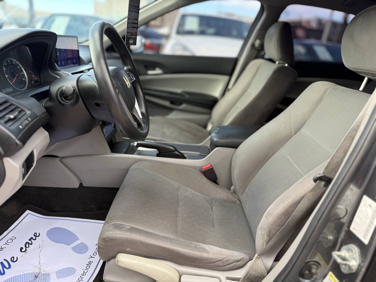 2012 Honda Accord LX - Photo 9