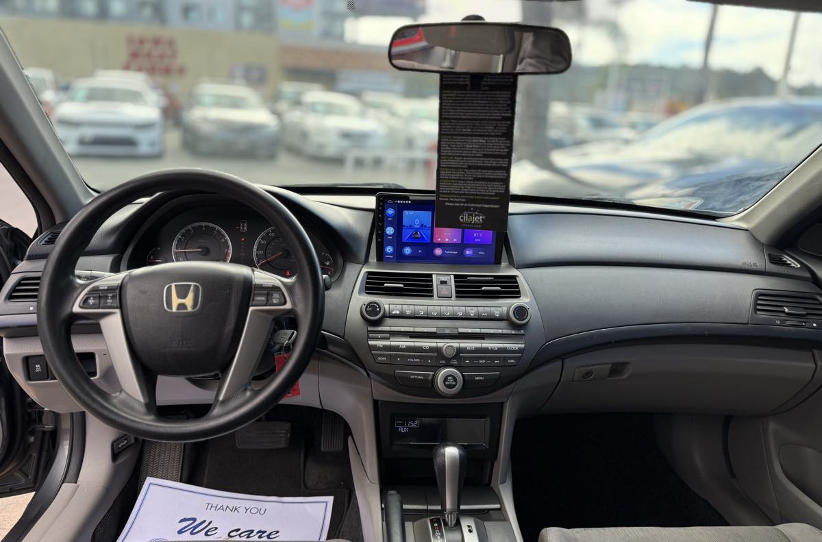 2012 Honda Accord LX - Photo 11
