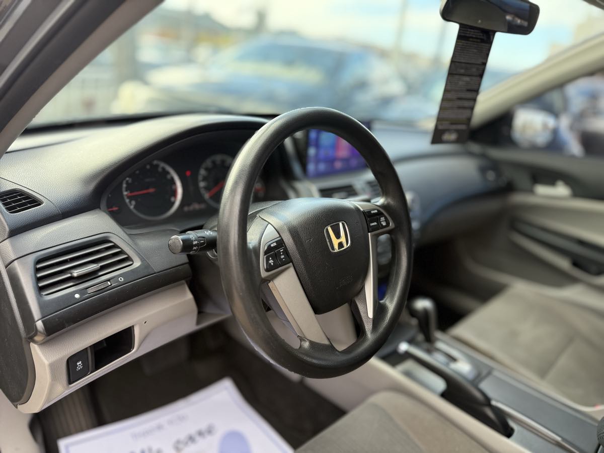 2012 Honda Accord LX - Photo 12