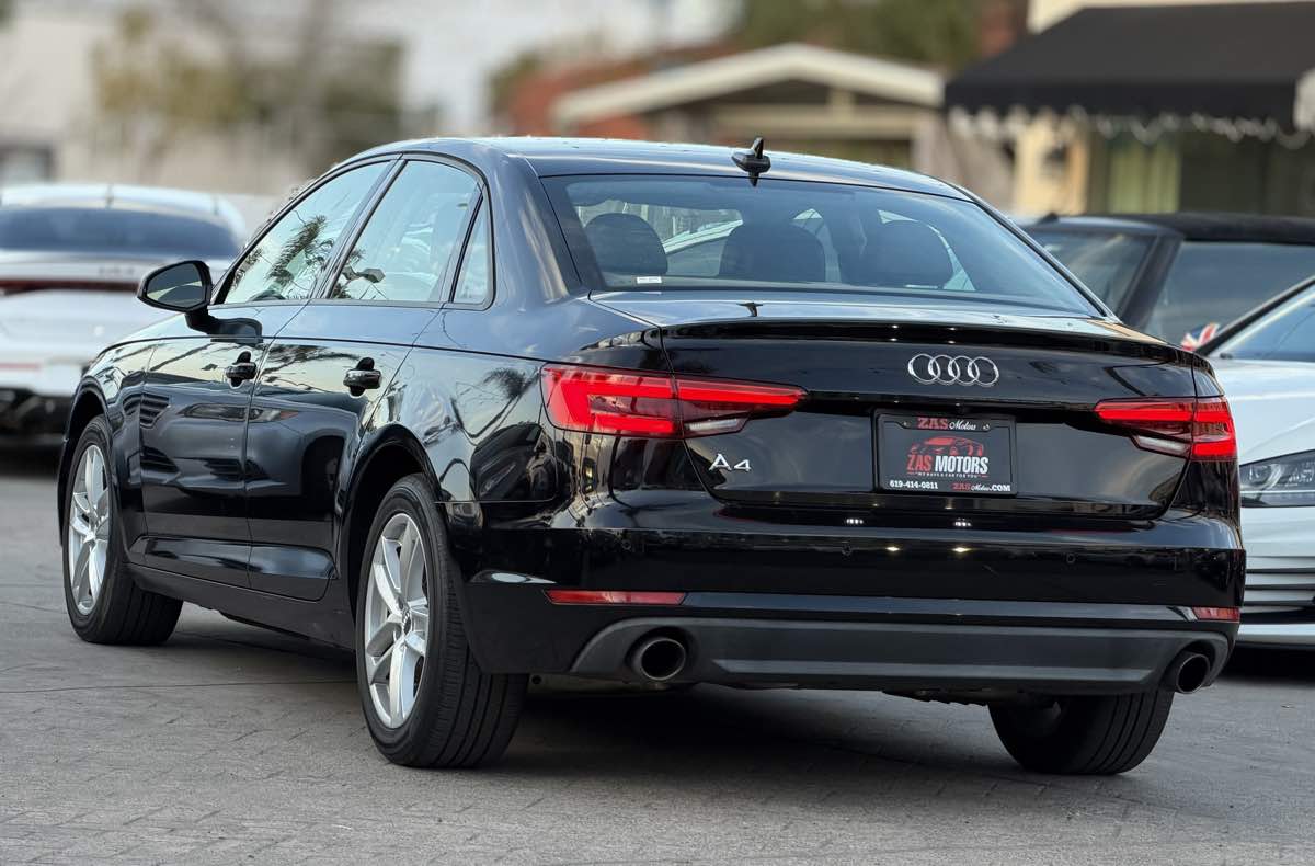 2017 Audi A4 Premium - Photo 7