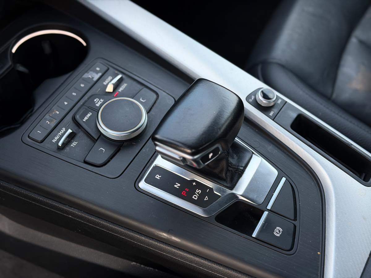 2017 Audi A4 Premium - Photo 23