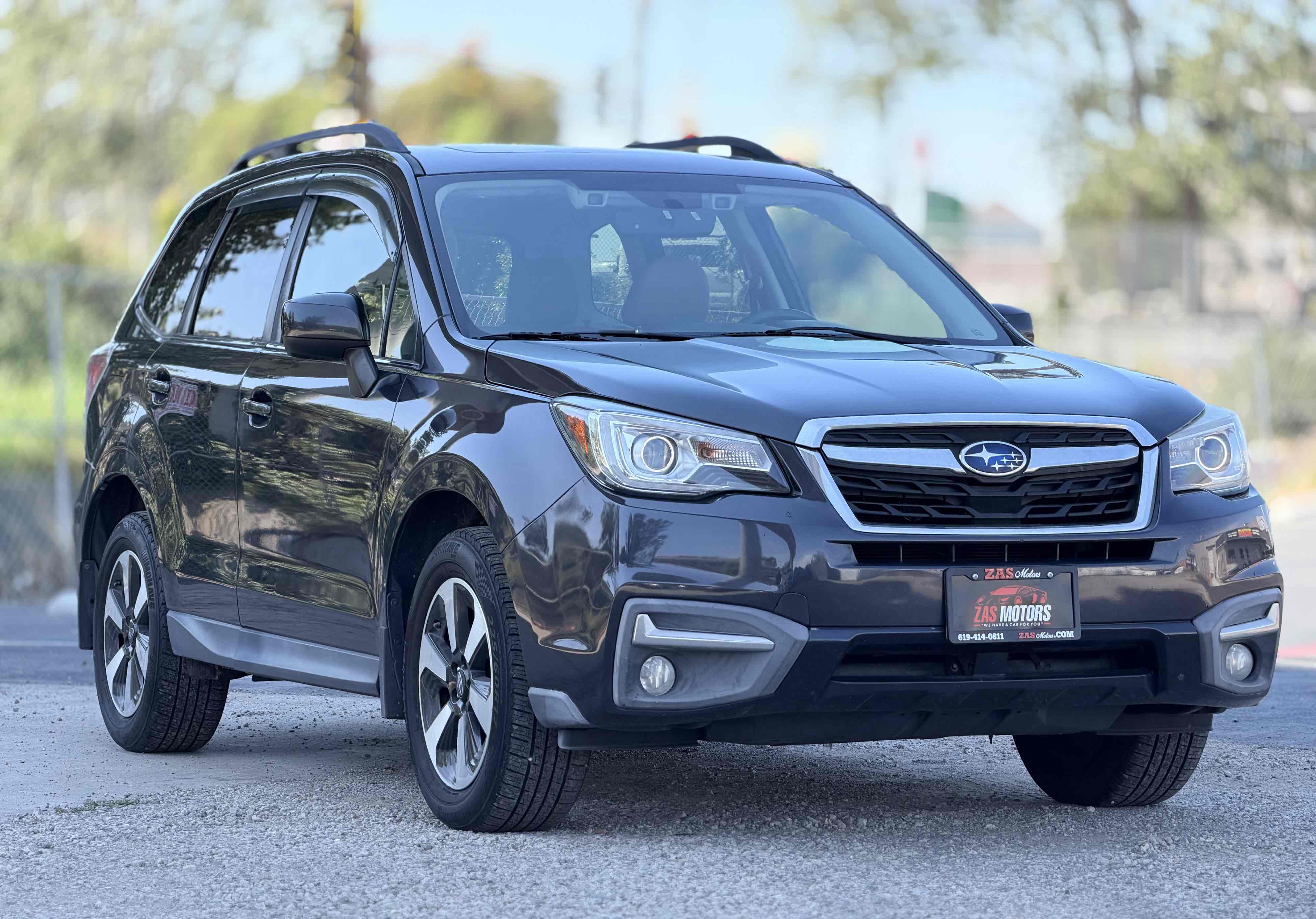 2017 Subaru Forester Limited - Photo 4