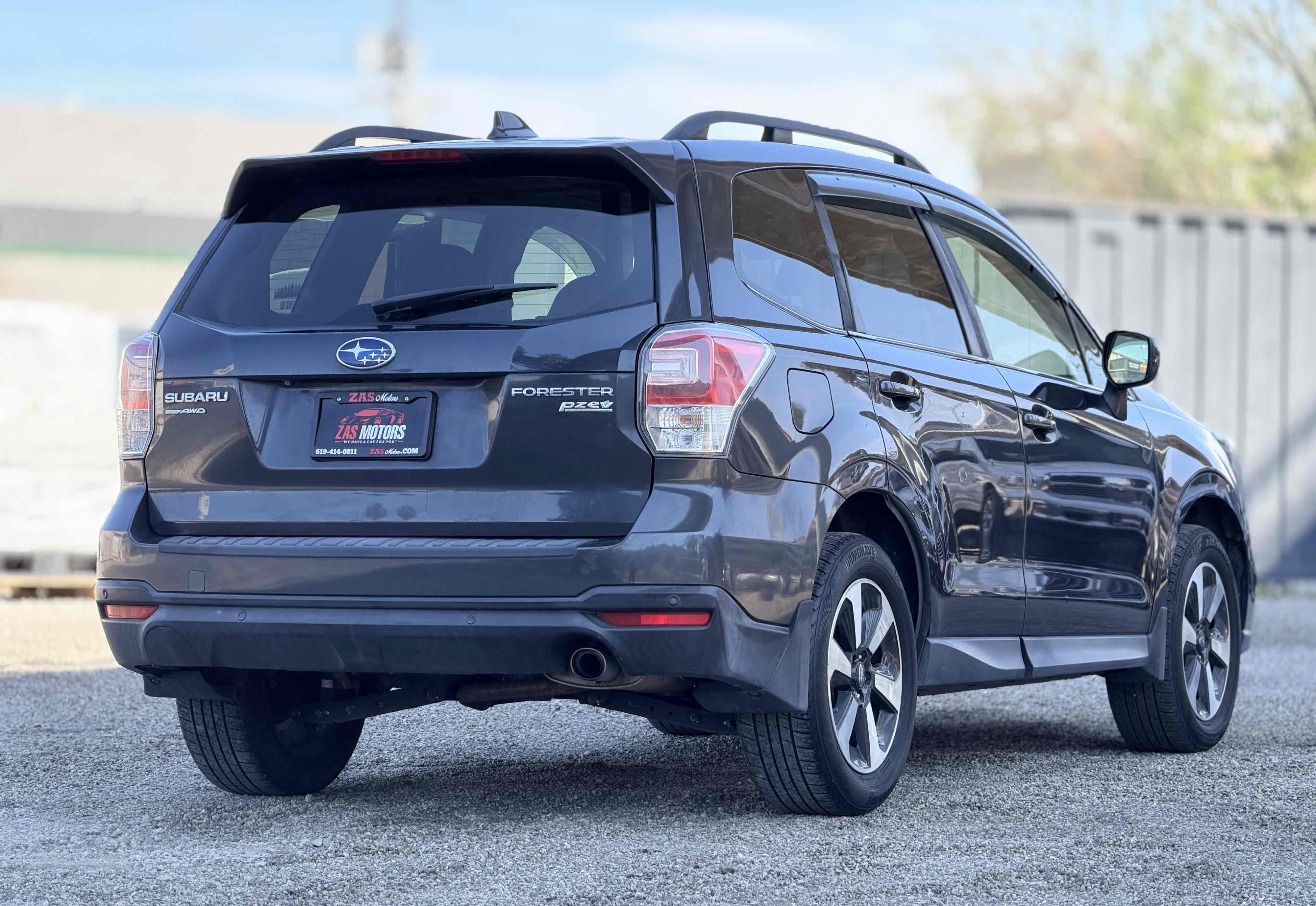 2017 Subaru Forester Limited - Photo 7