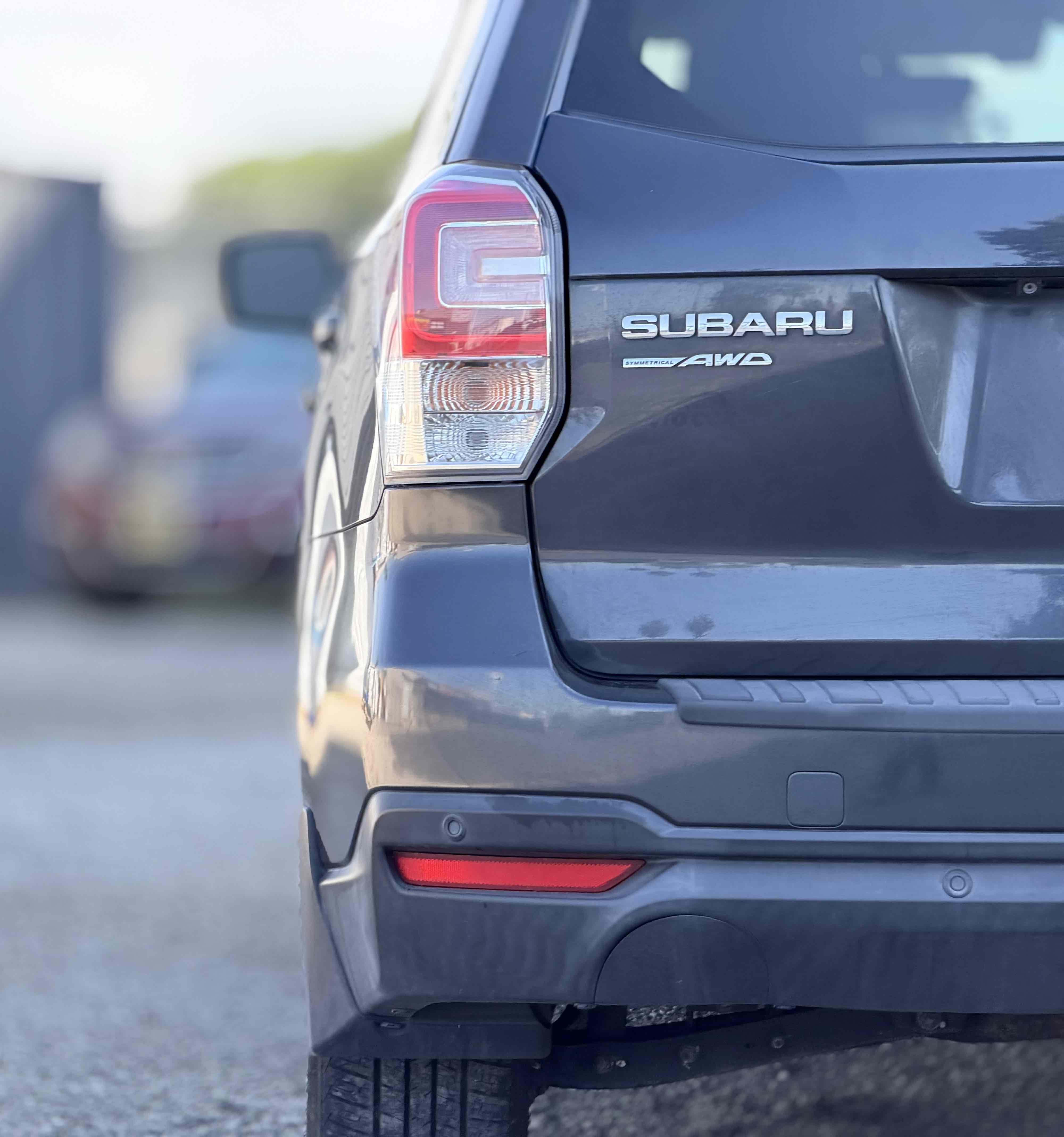 2017 Subaru Forester Limited - Photo 9