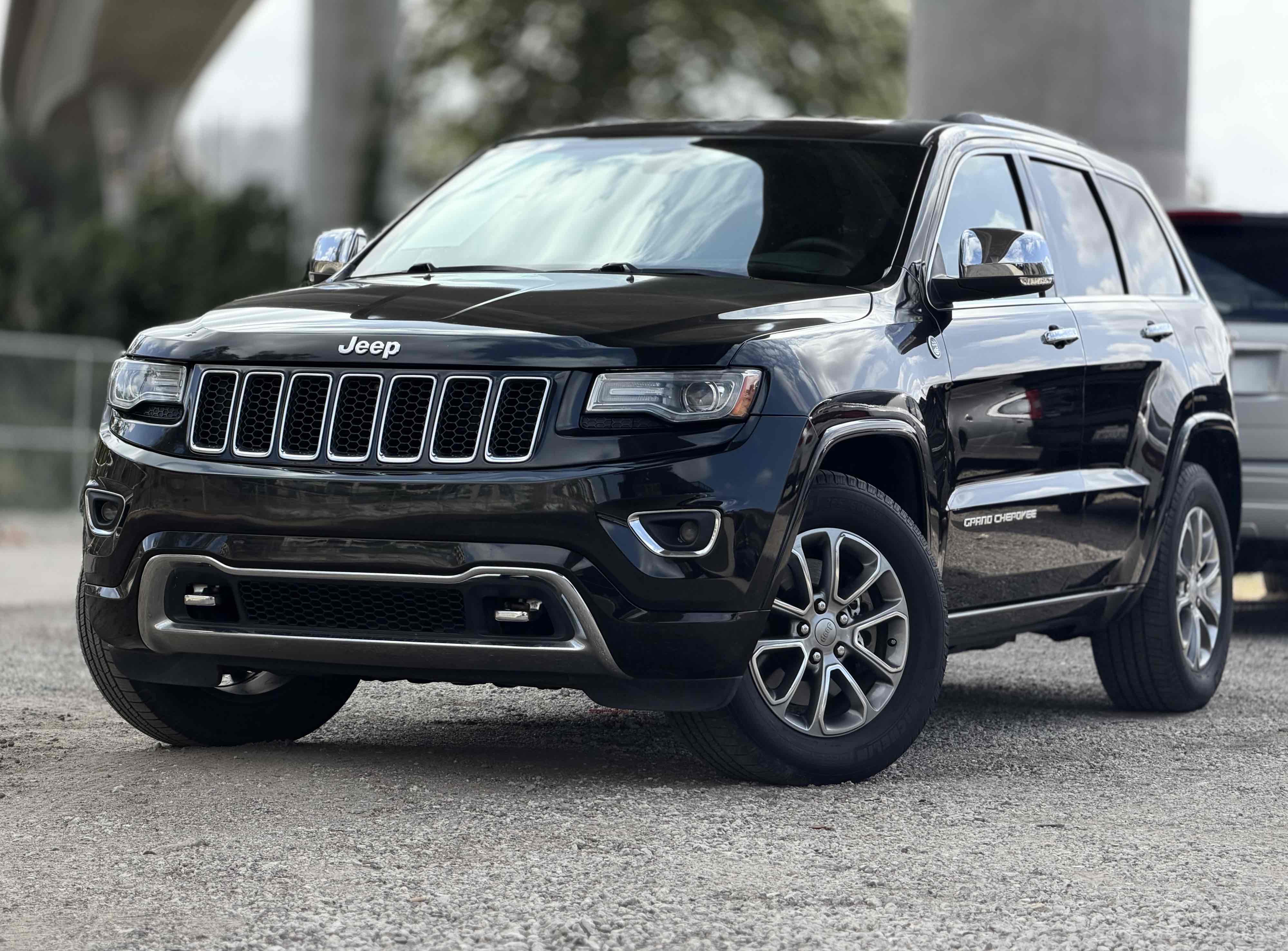 2014 Jeep Grand Cherokee Overland 4WD's photo