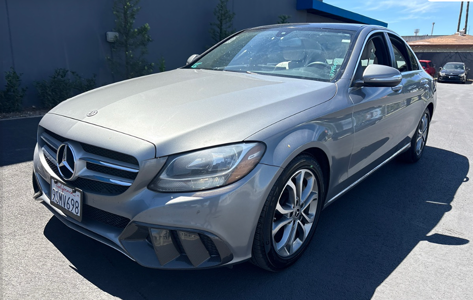 2015 Mercedes-Benz C-Class C300's photo