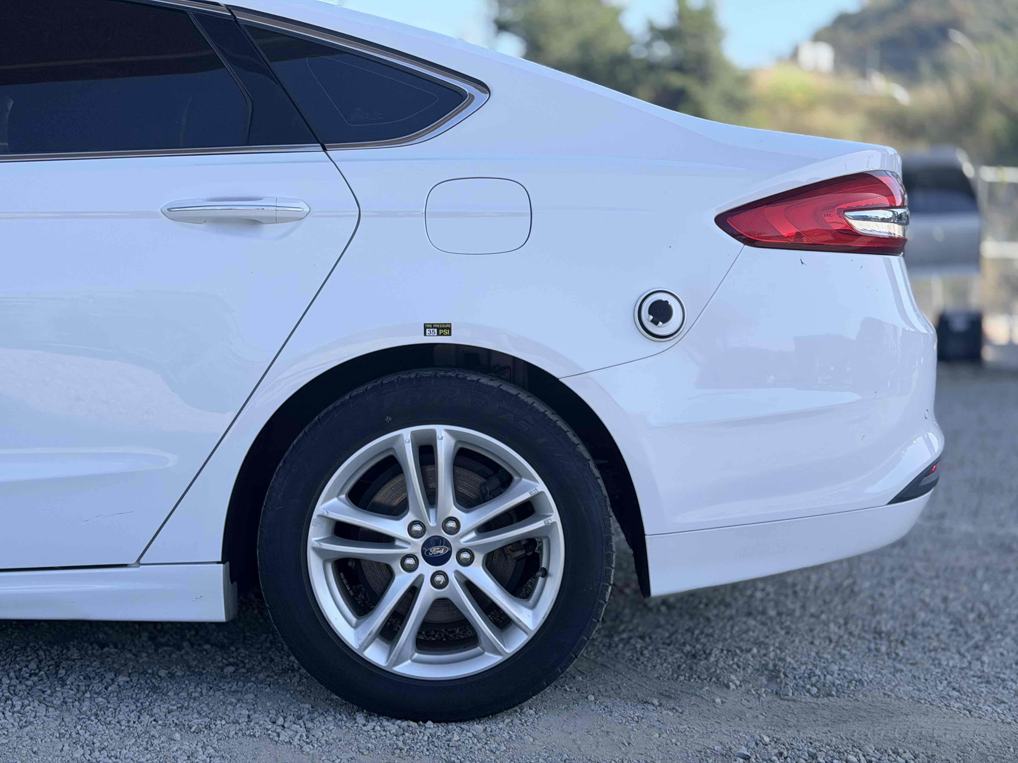 Sold 2018 Ford Fusion Hybrid SE Clean Title in San Diego