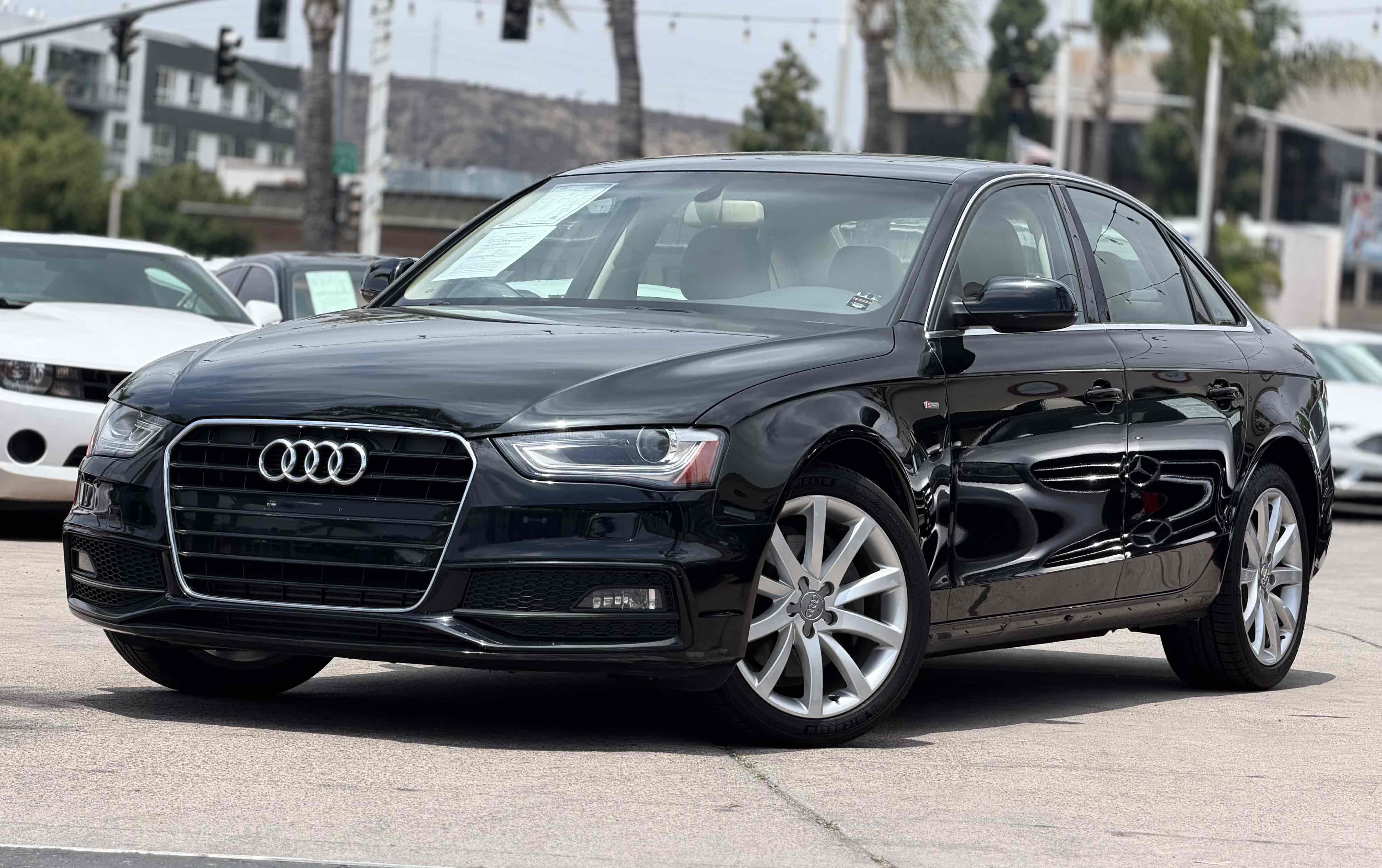 2014 Audi A4 2.0T FWD multitronic Premium's photo