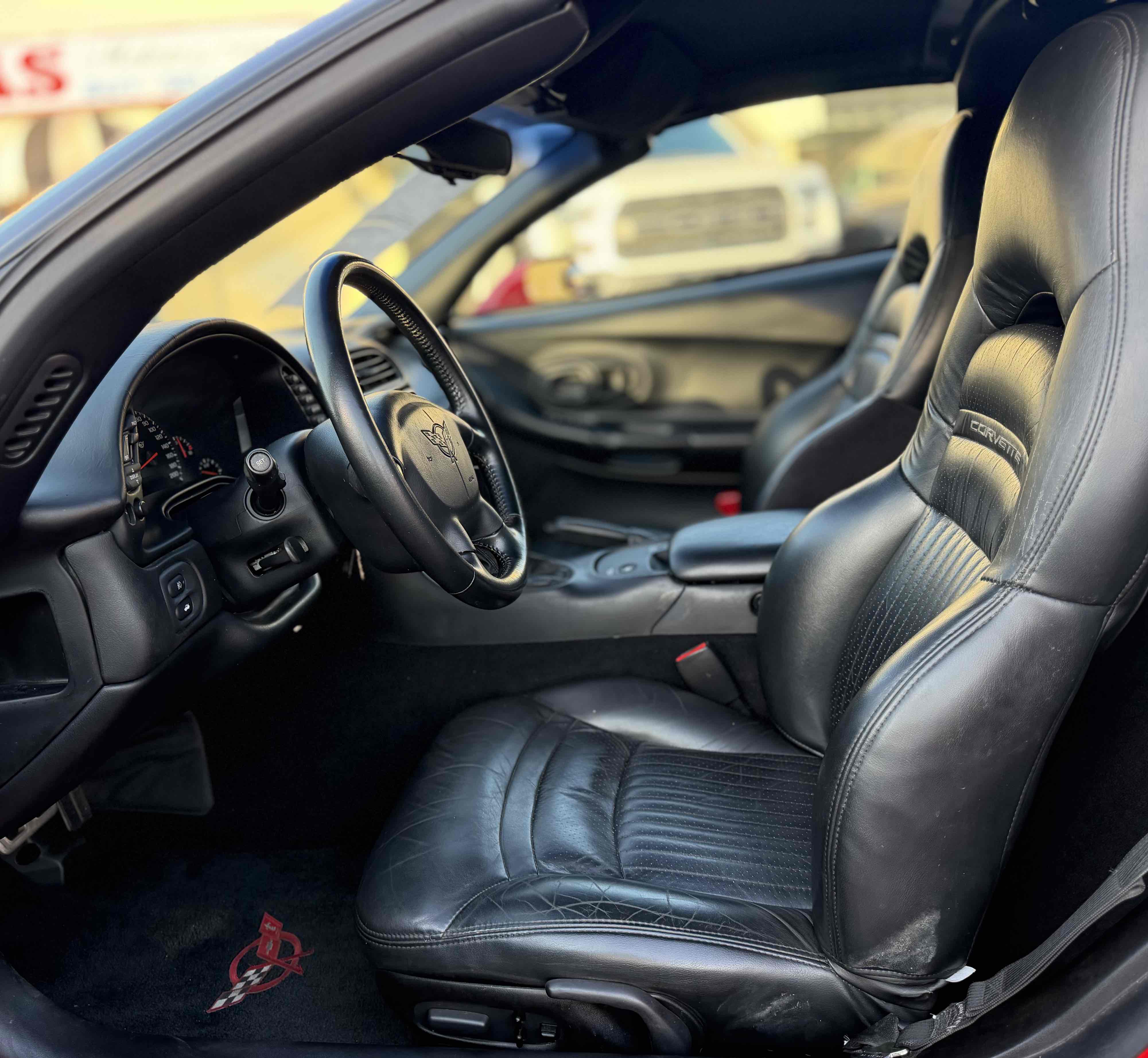 Chevrolet Corvette photo 17