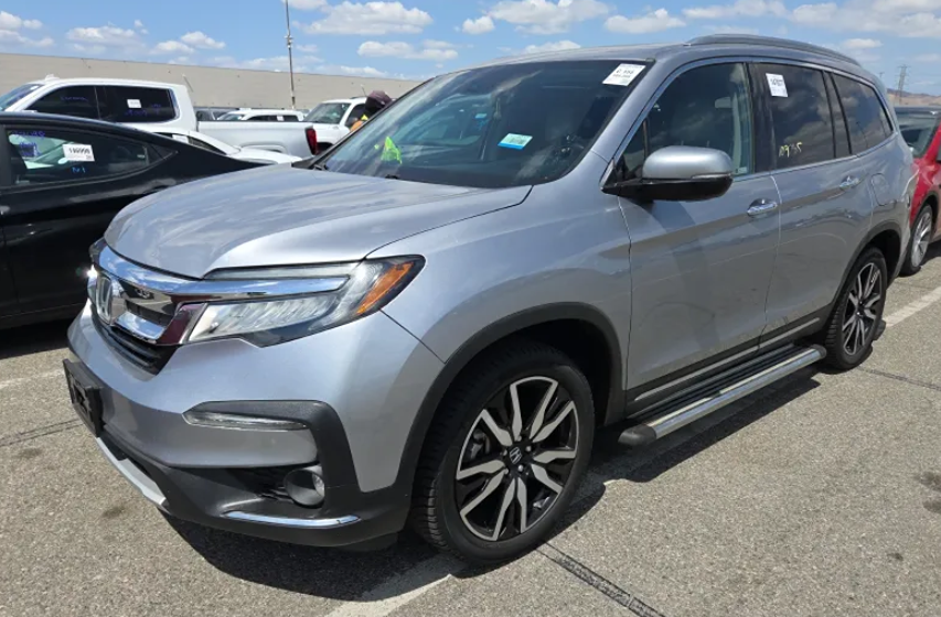 2019 Honda Pilot 4WD Elite's photo