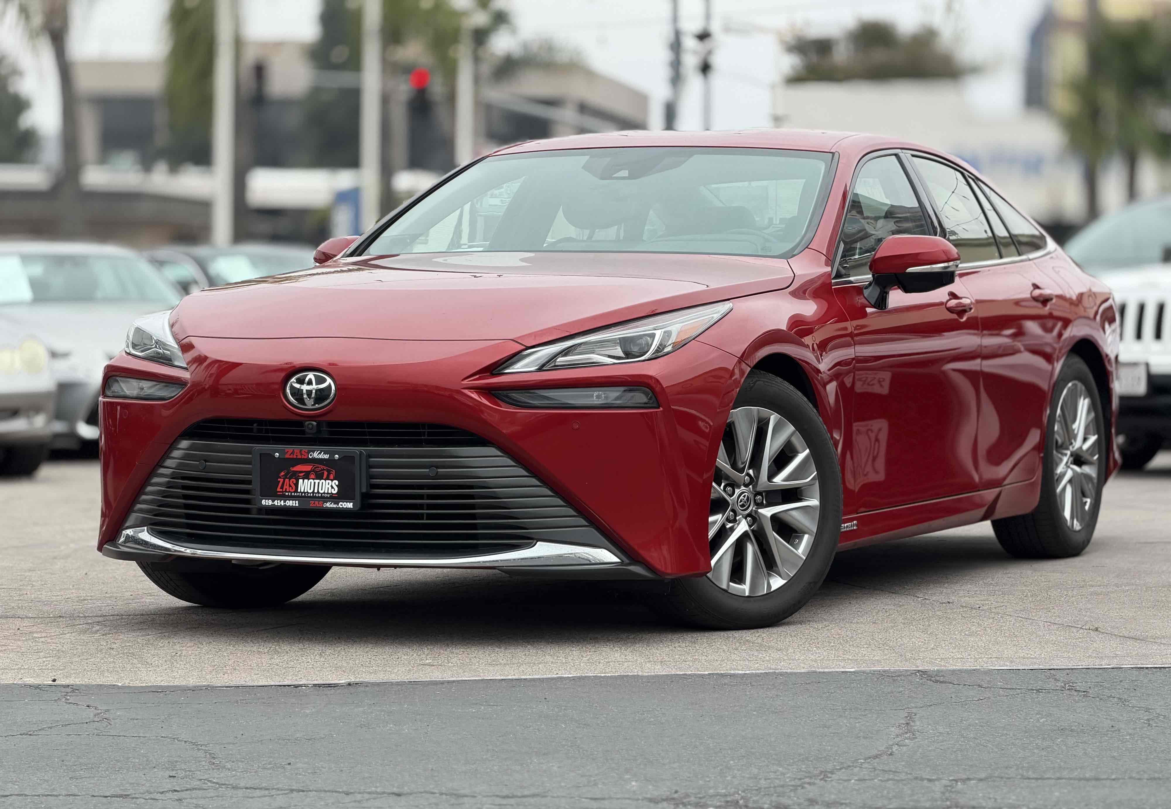 2023 Toyota Mirai XLE's photo