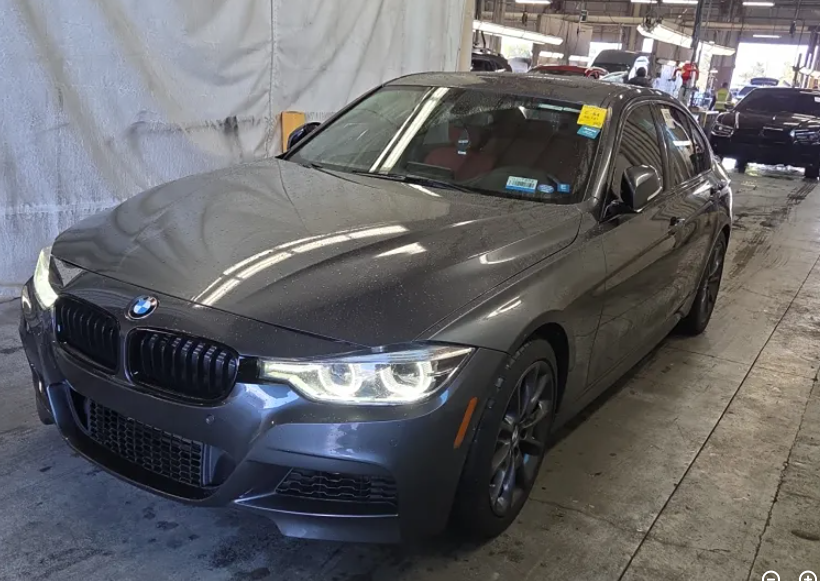 2016 BMW 3 Series 340i Sedan's photo