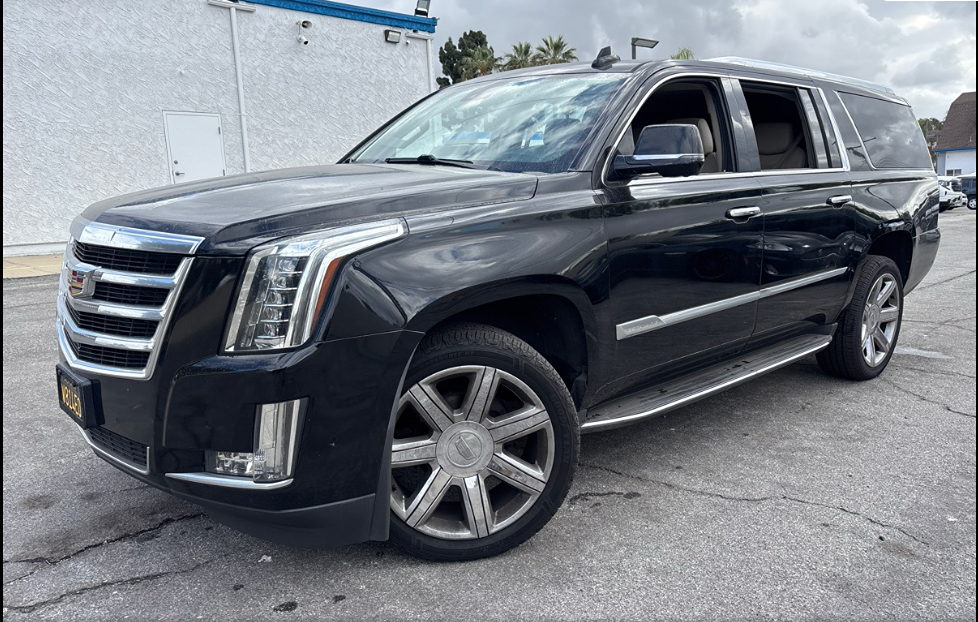 2020 Cadillac Escalade ESV AWD Luxury's photo
