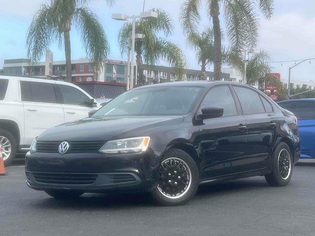 Black Uni 2014 Volkswagen Jetta Sedan Front-Wheel Drive Automatic
