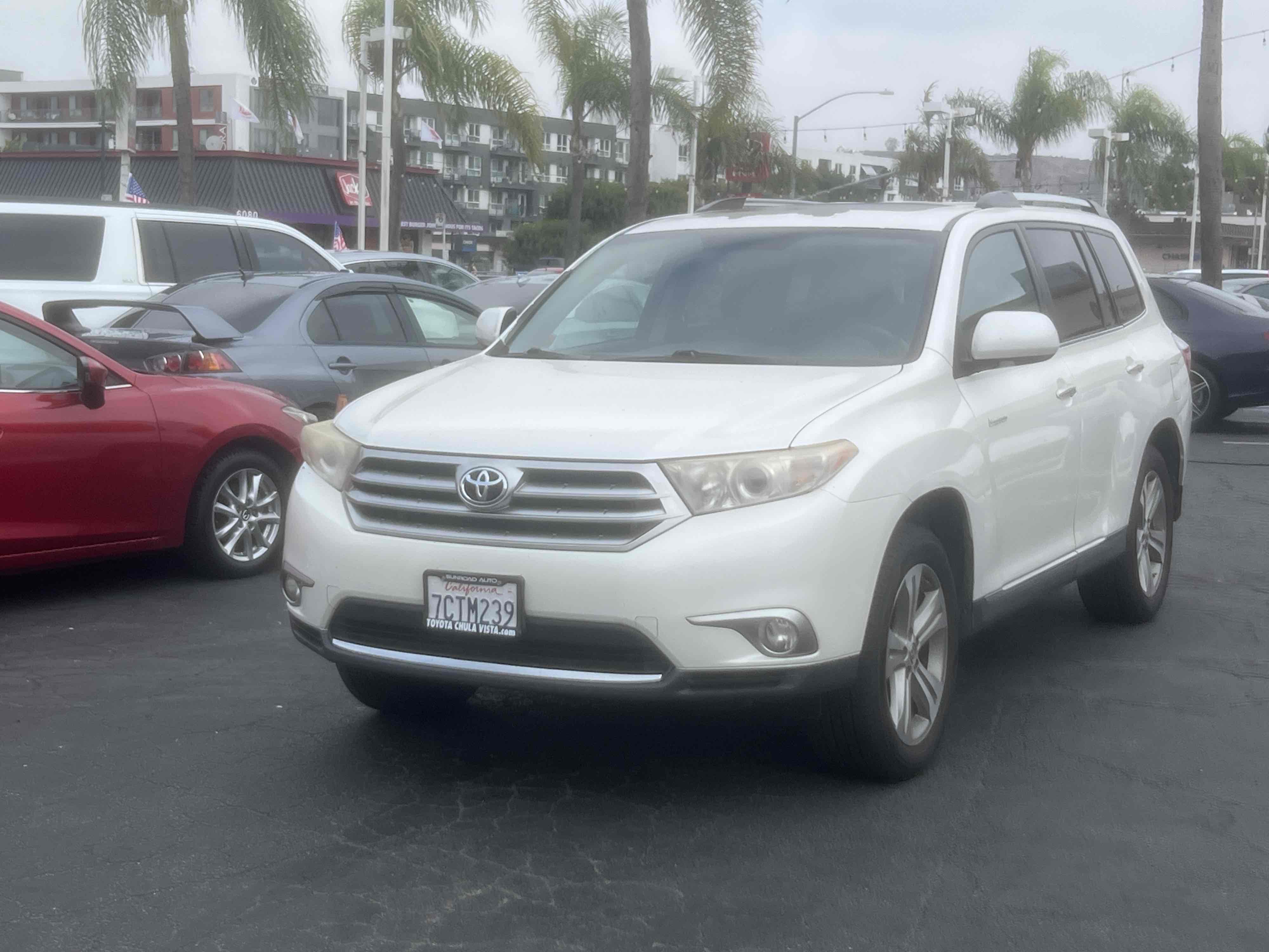 View vehicle photo 2