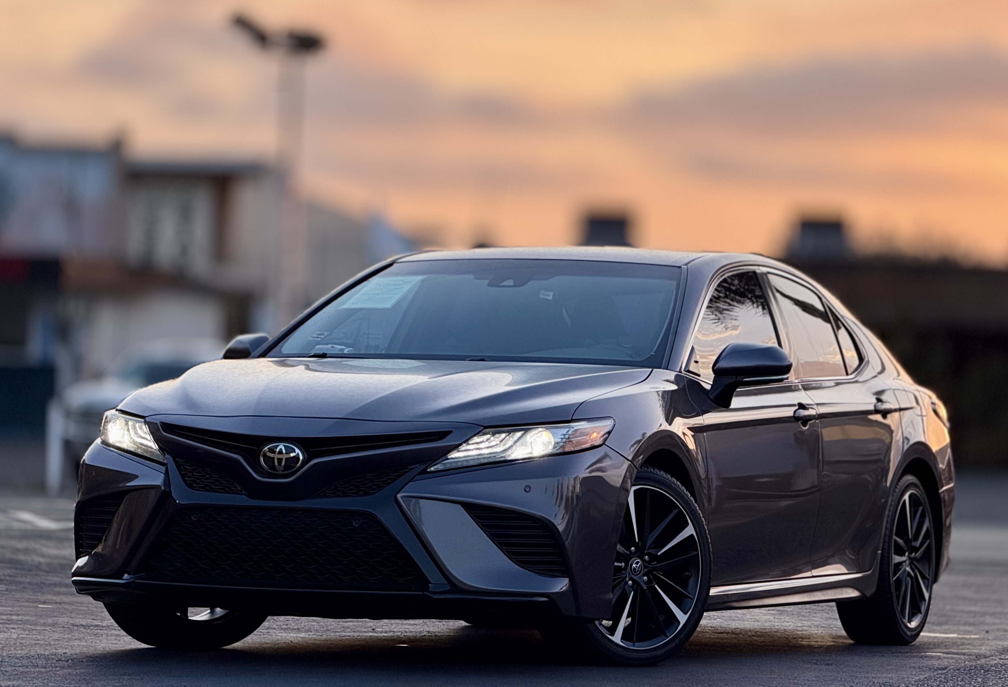 2018 Toyota Camry XSE(CLEAN TITLE)