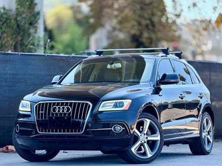 2017 Audi Q5 Premium Plus(CLEAN TITLE)